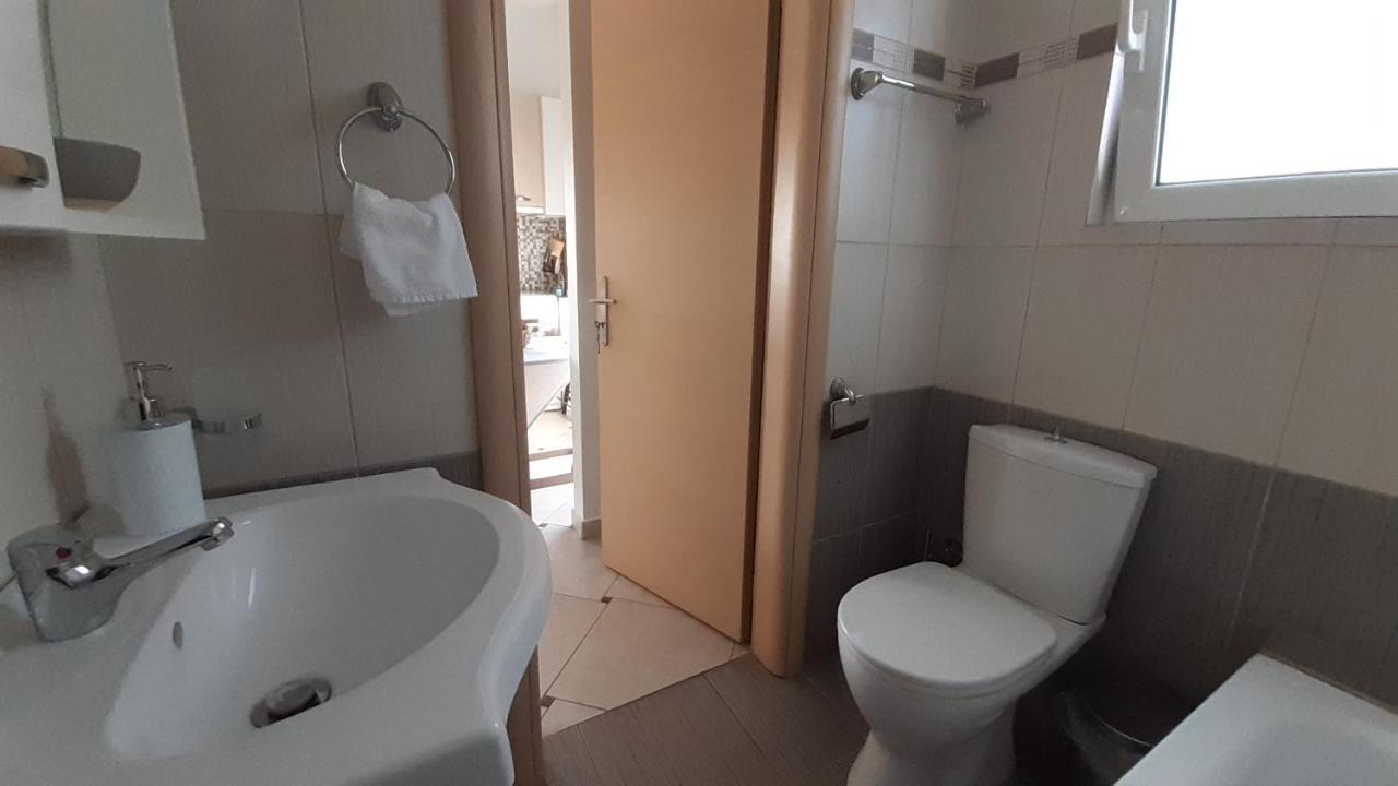 Studio Anlia Apartment เนอามากรี ภายนอก รูปภาพ