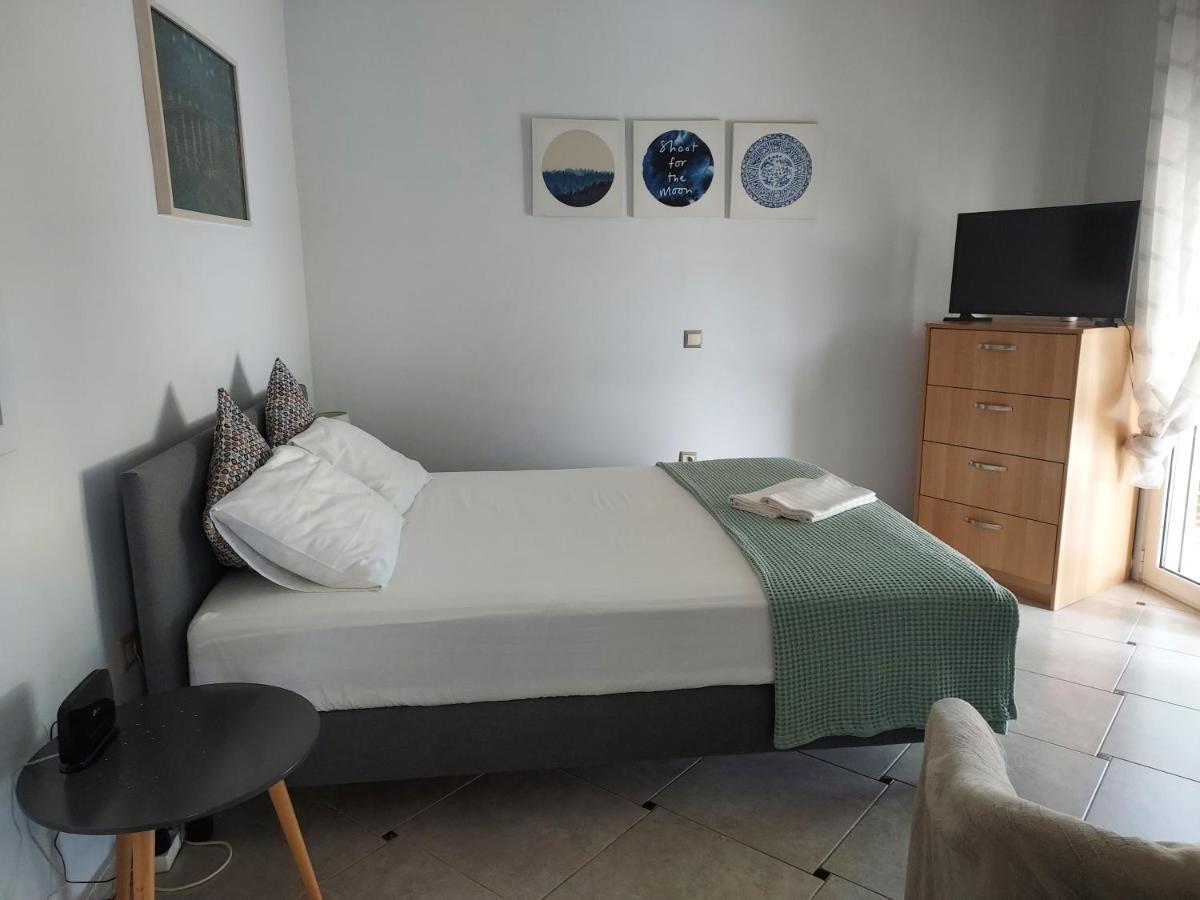 Studio Anlia Apartment เนอามากรี ภายนอก รูปภาพ