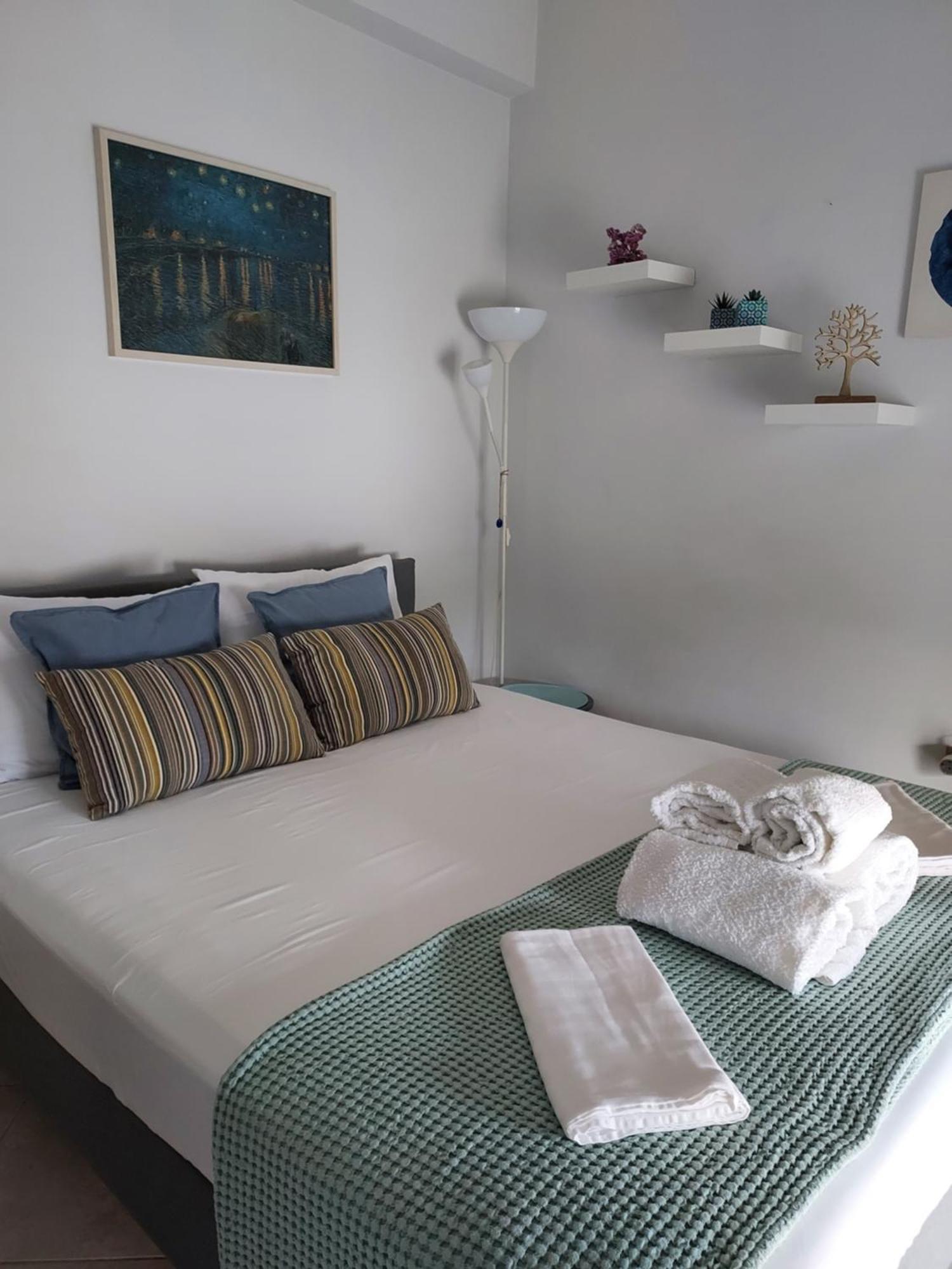 Studio Anlia Apartment เนอามากรี ภายนอก รูปภาพ